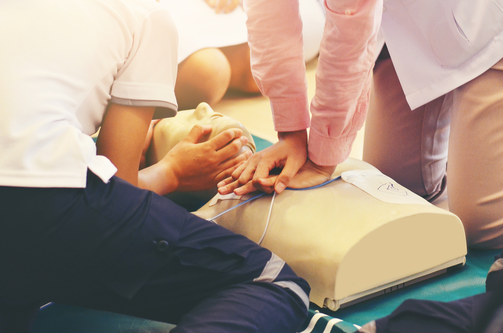 One Person CPR And Two Person CPR: Differences In Technique